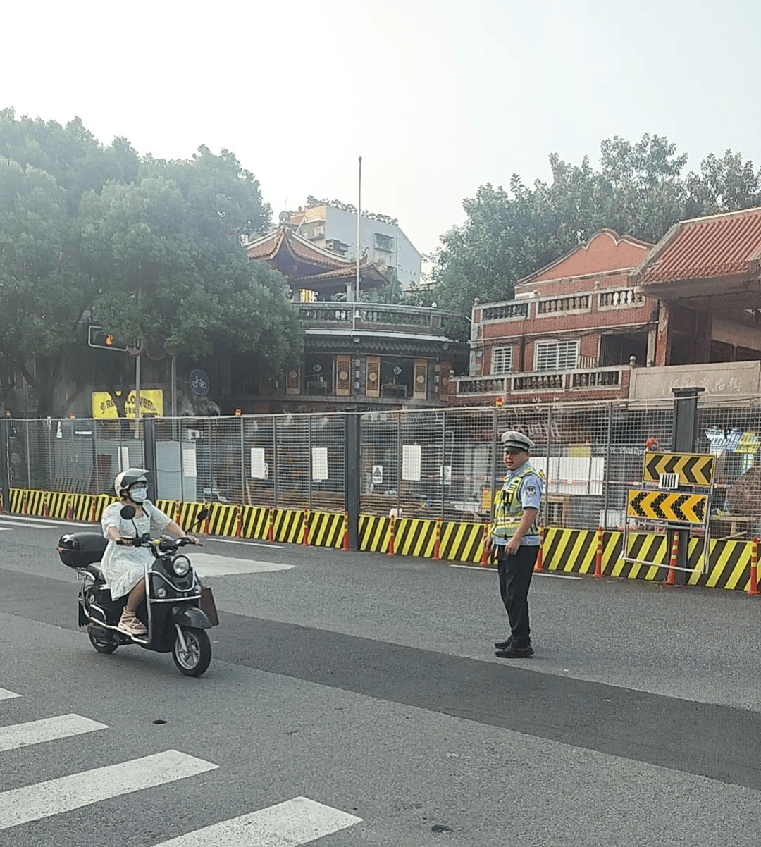 泉州市区东街金池路至崇福路段改造纪实，半年交通管制成效显著之路