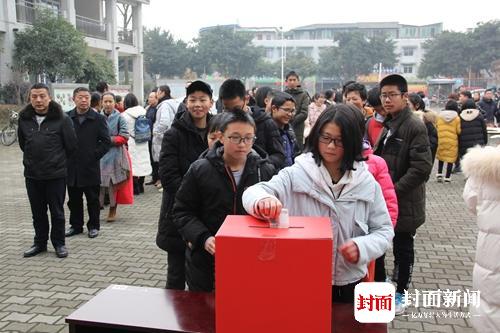 台湾母女遭诈骗千万后悲剧离世，警示背后的风险与反思