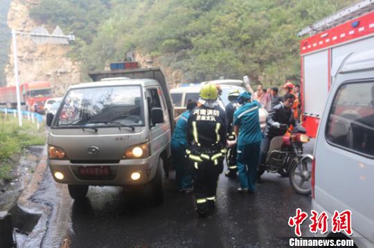 怀化雪峰山隧道未发生车祸三死事件，假报道解析